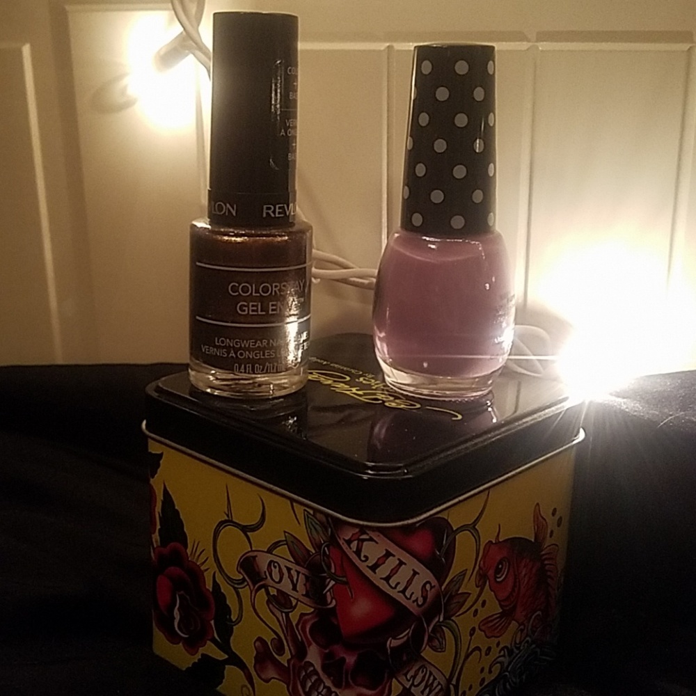 2 nail polishes